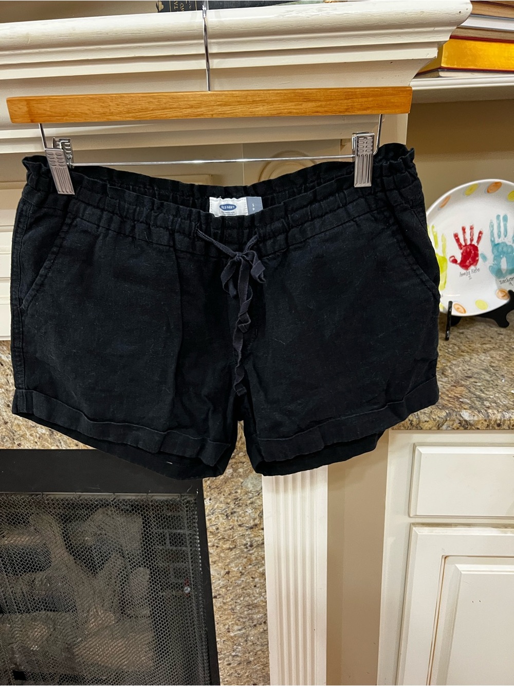 Old Navy Black High-Waist Drawstring Linen-Blend Shorts